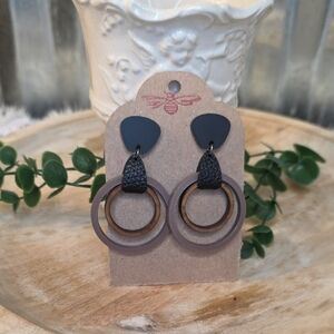 Modern Multi-Ring Drop Earrings in Black and Taupe